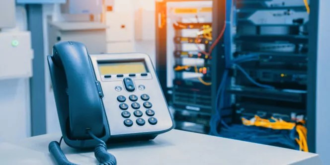 5 Reasons to Choose Hosted VoIP over On-Premise